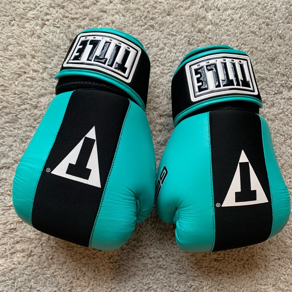 Title boxing gloves